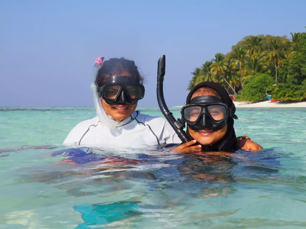 Me And Shaha Snorkelling 1 1600x1200 1